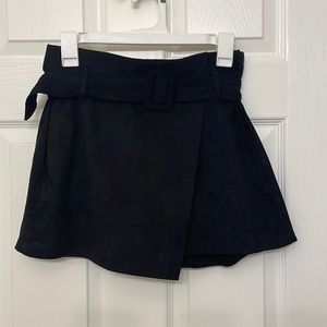 Black short